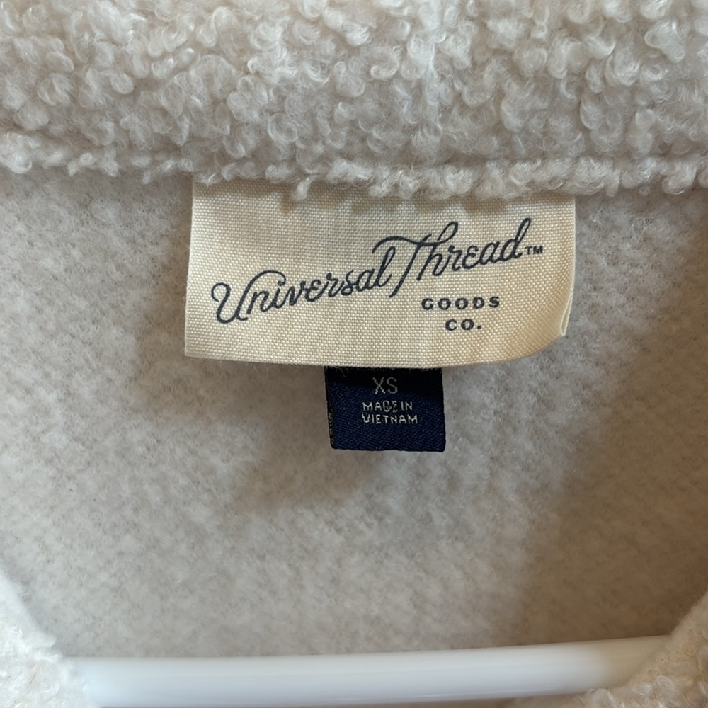 Universal Thread Shacket - Picture 13 of 16
